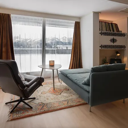 Fjord View In With Free Parking Alesund