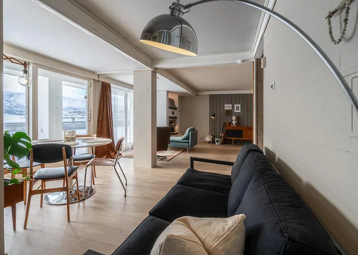 公寓 Fjord View In With Free Parking *