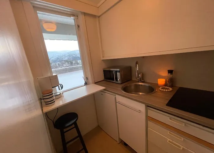 Fjord View In With Free Parking דירה